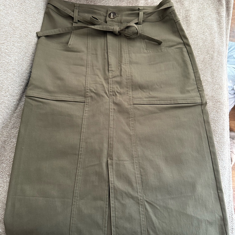 Elegant Olive Pencil Skirt